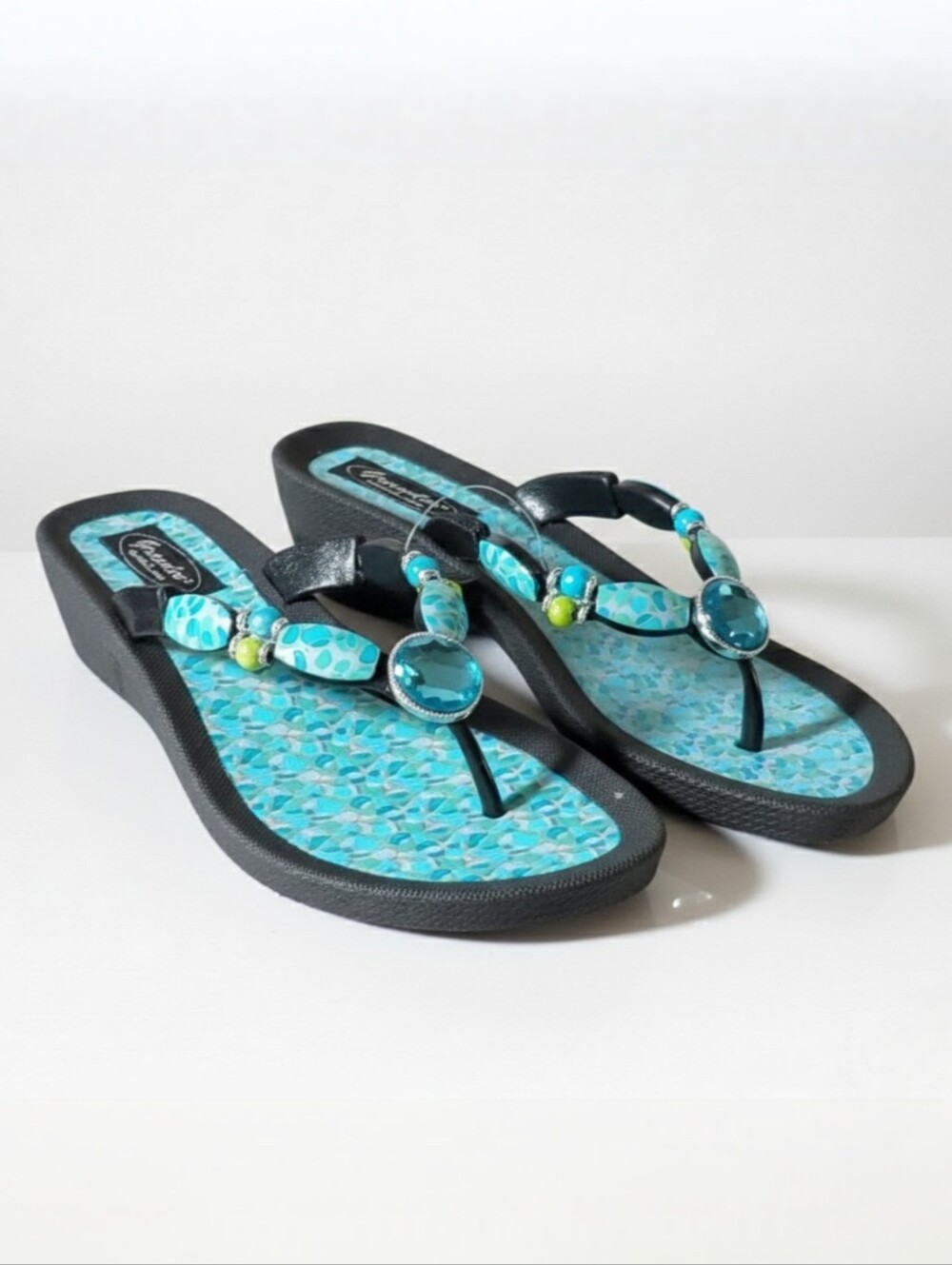 Grandco Size 11 NWT Sandal Lightweight Foam Flip Flops Turquoise Teal Black